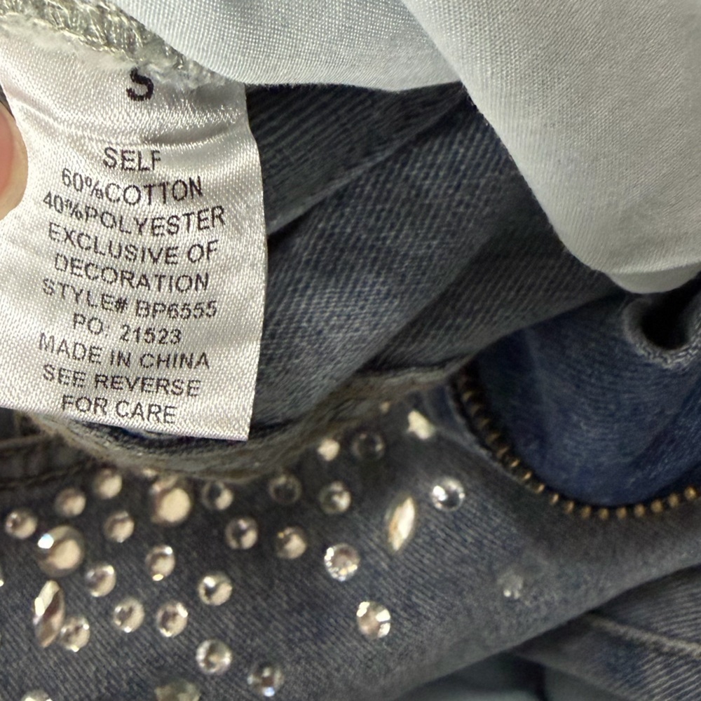 EUC BaeVely Rhinestone Embellished Denim Blue Jeans Size Small - Picture 6 of 7
